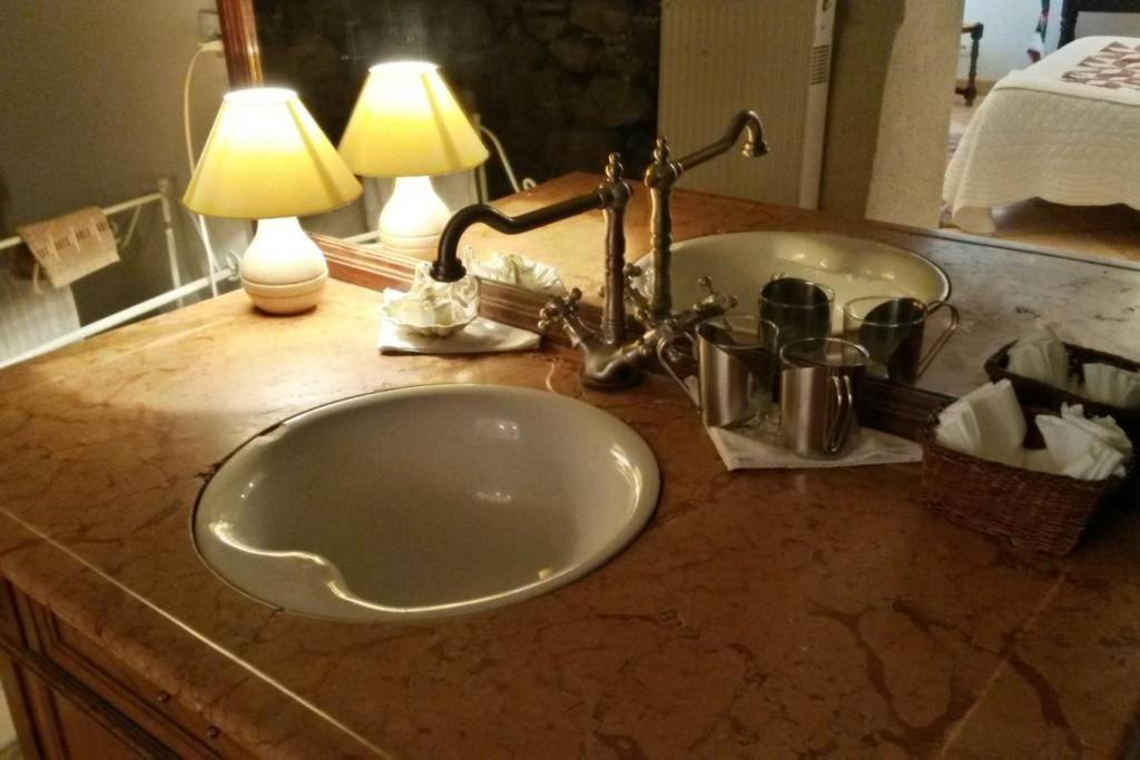 Domaine De Lara Bed and Breakfast Barcelonnette Εξωτερικό φωτογραφία