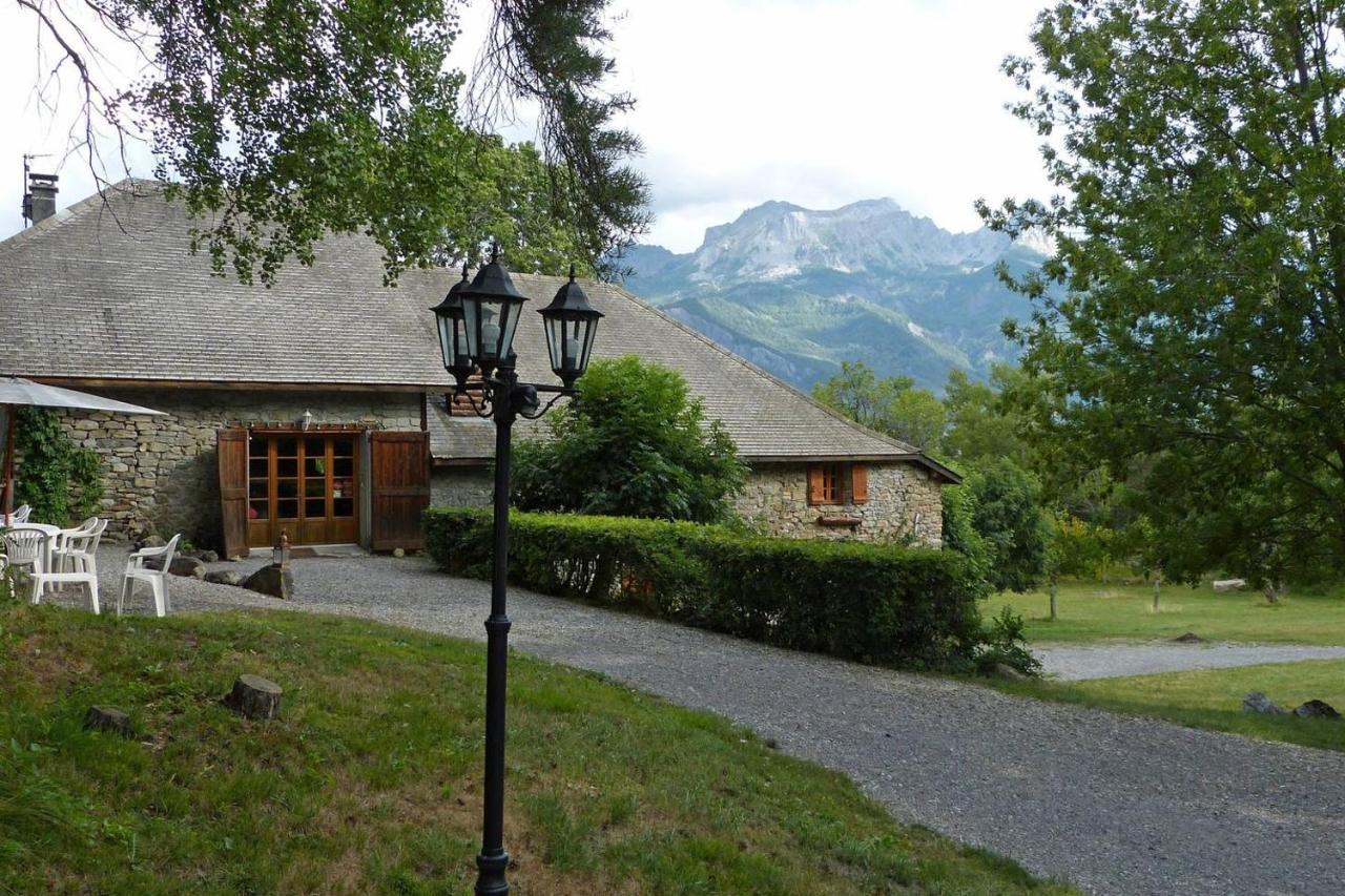 Domaine De Lara Bed and Breakfast Barcelonnette Εξωτερικό φωτογραφία