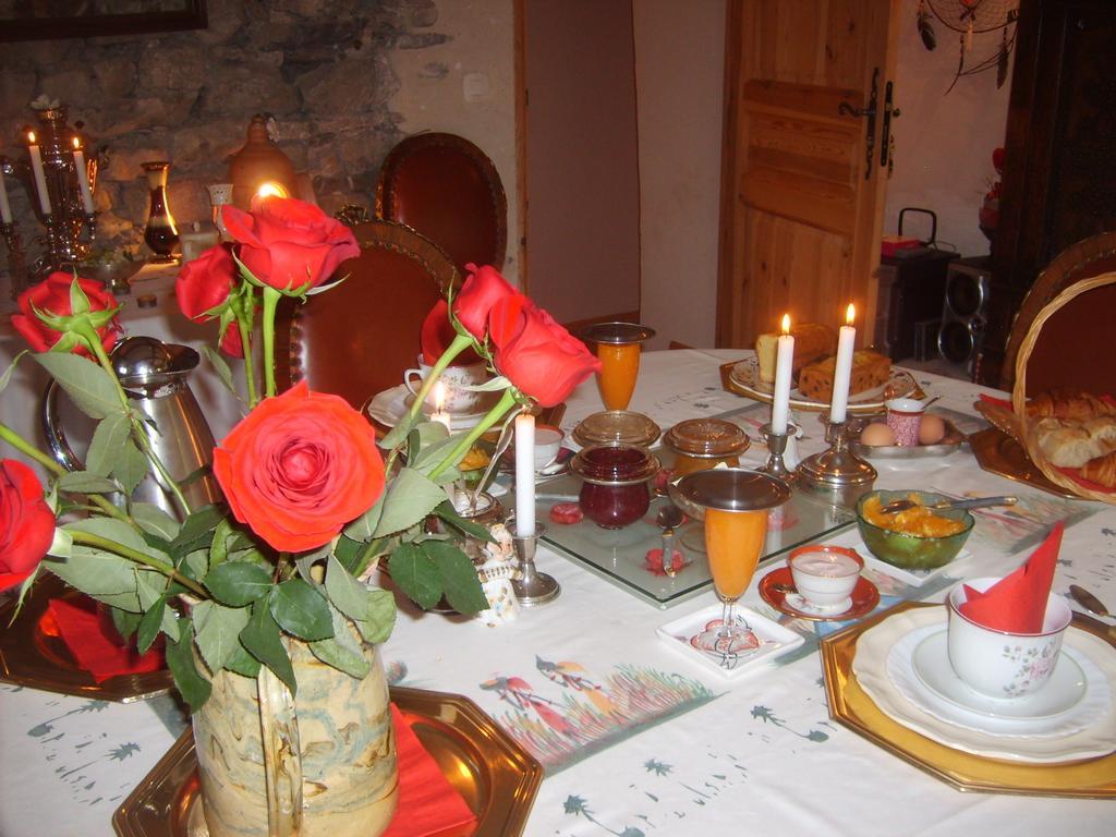 Domaine De Lara Bed and Breakfast Barcelonnette Εξωτερικό φωτογραφία
